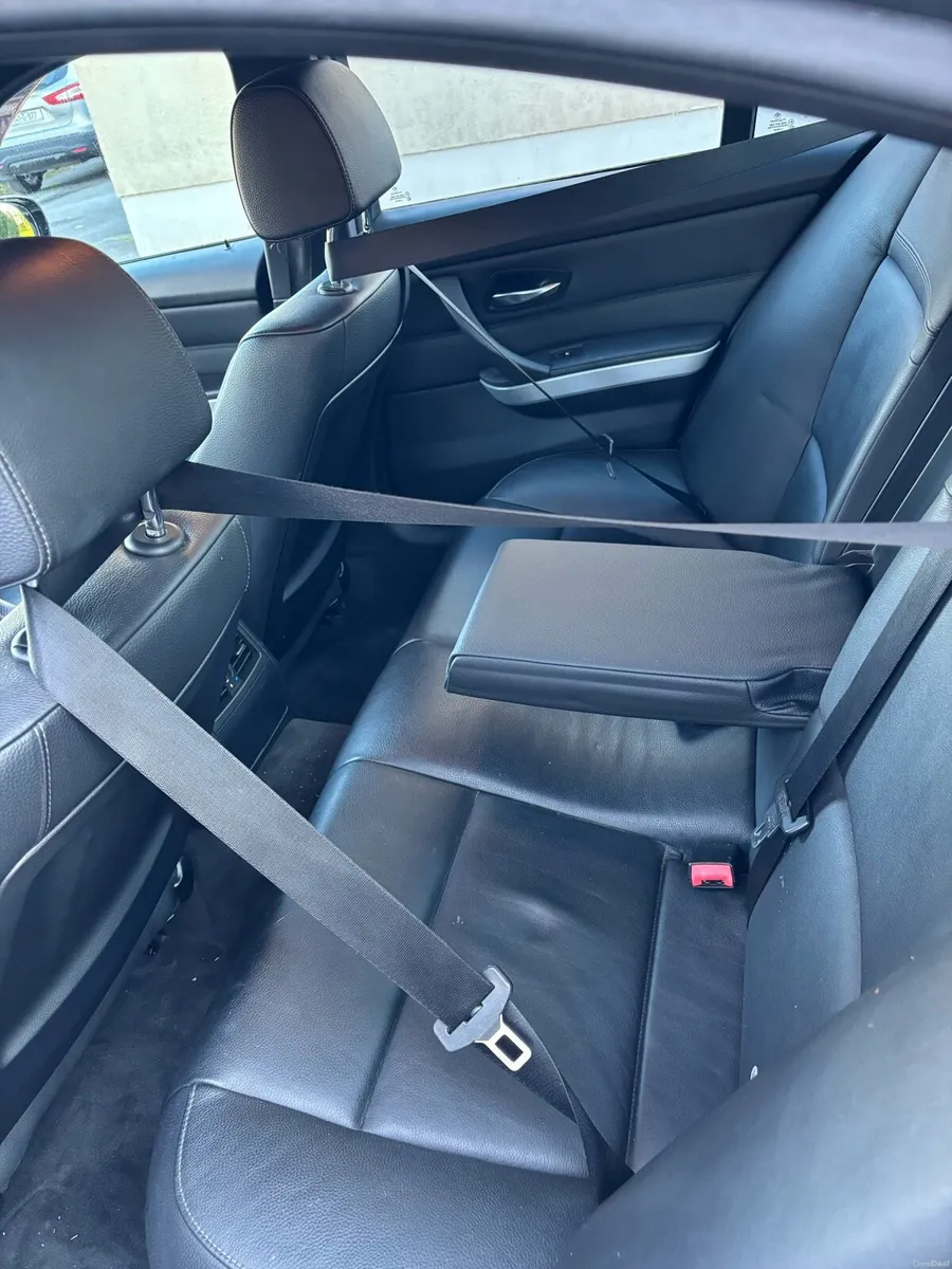 BMW 318D M-Sport - Image 4