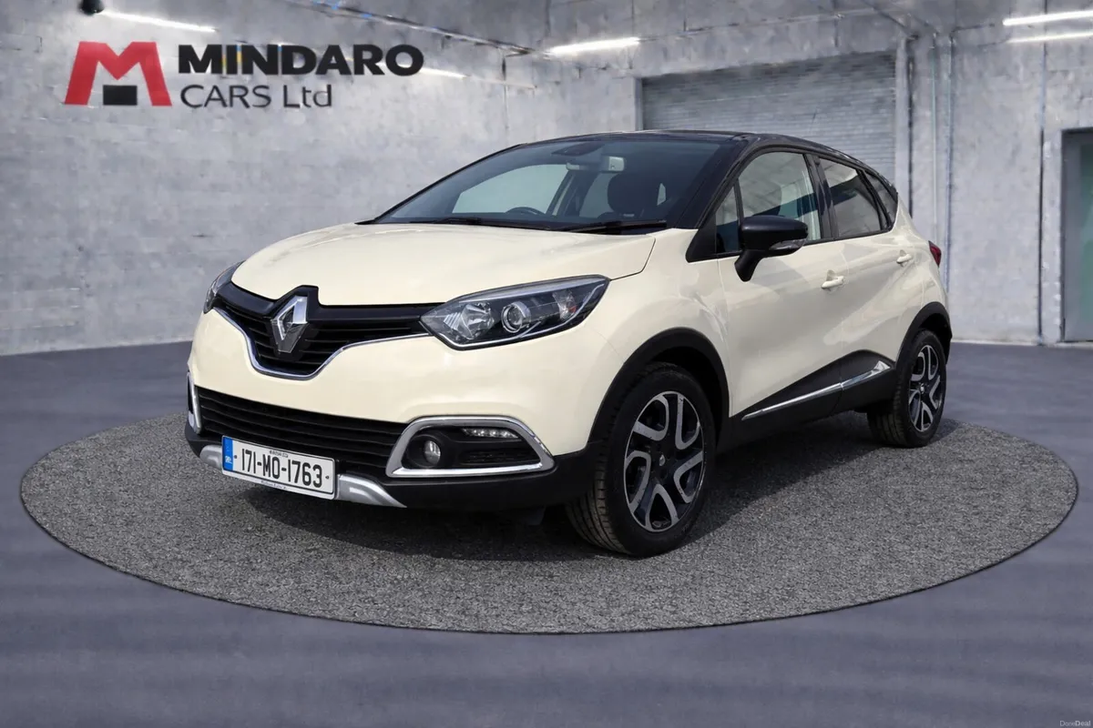 Renault Captur 1.5 dCi Signature//VERY LOW KMS - Image 3