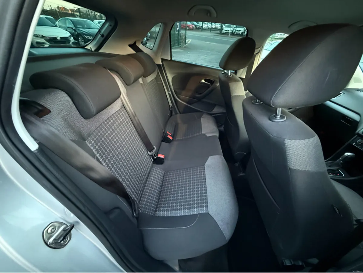 Volkswagen Polo 1.2 TSI AUTO COMFORT-  REVERSE CAM - Image 4