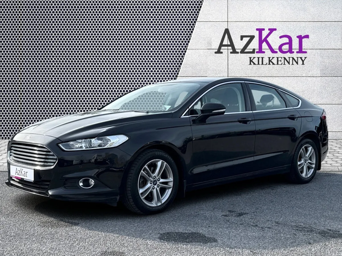Ford Mondeo 2018 ZETEC 2.0 TDCI HATCHBACK 150BHP € - Image 3