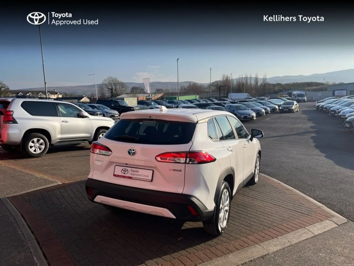 Toyota Corolla Cross CROSS LUNA 1.8 - Image 2