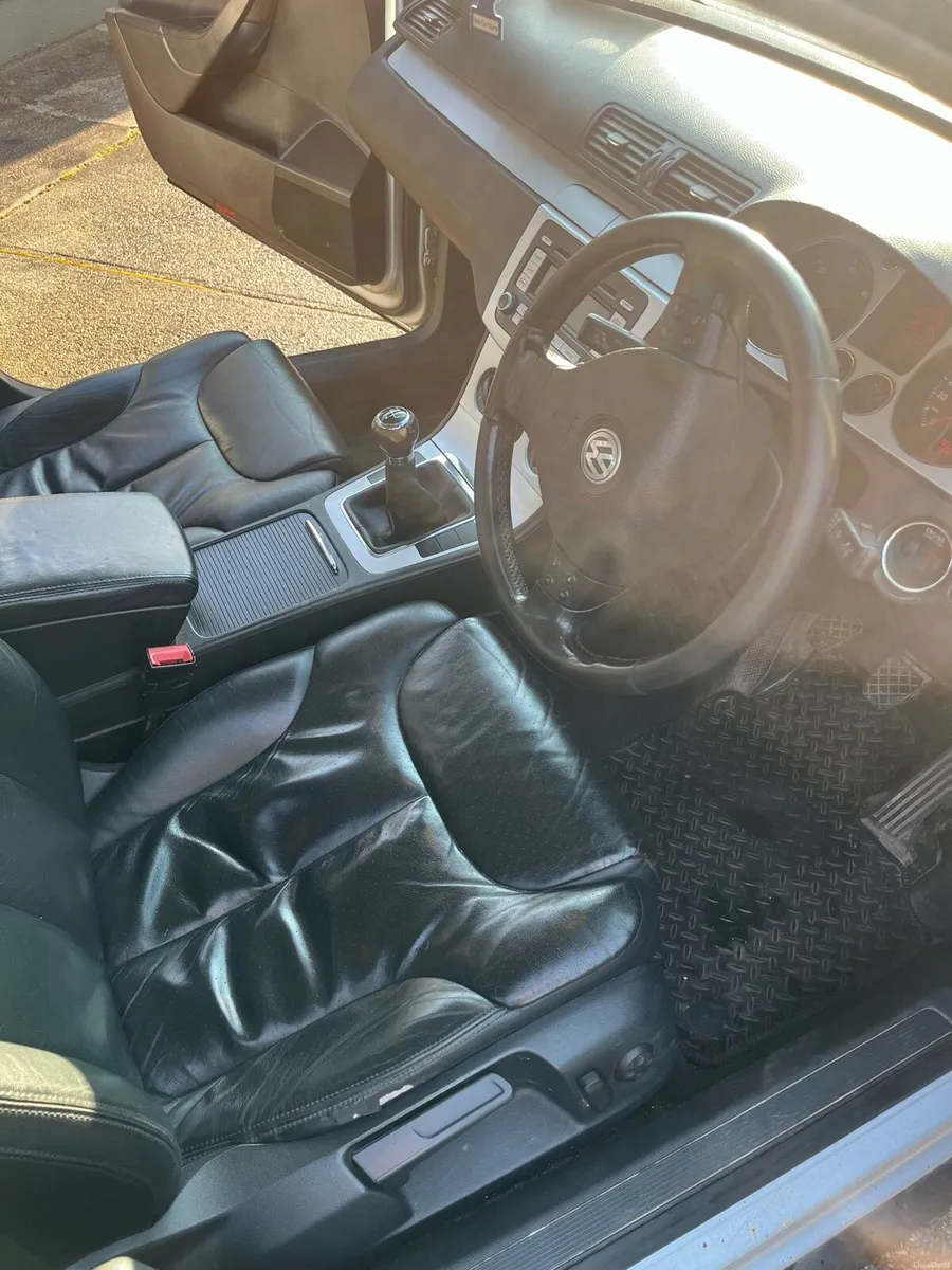 Volkswagen Passat 1.9L 2008 - Image 4