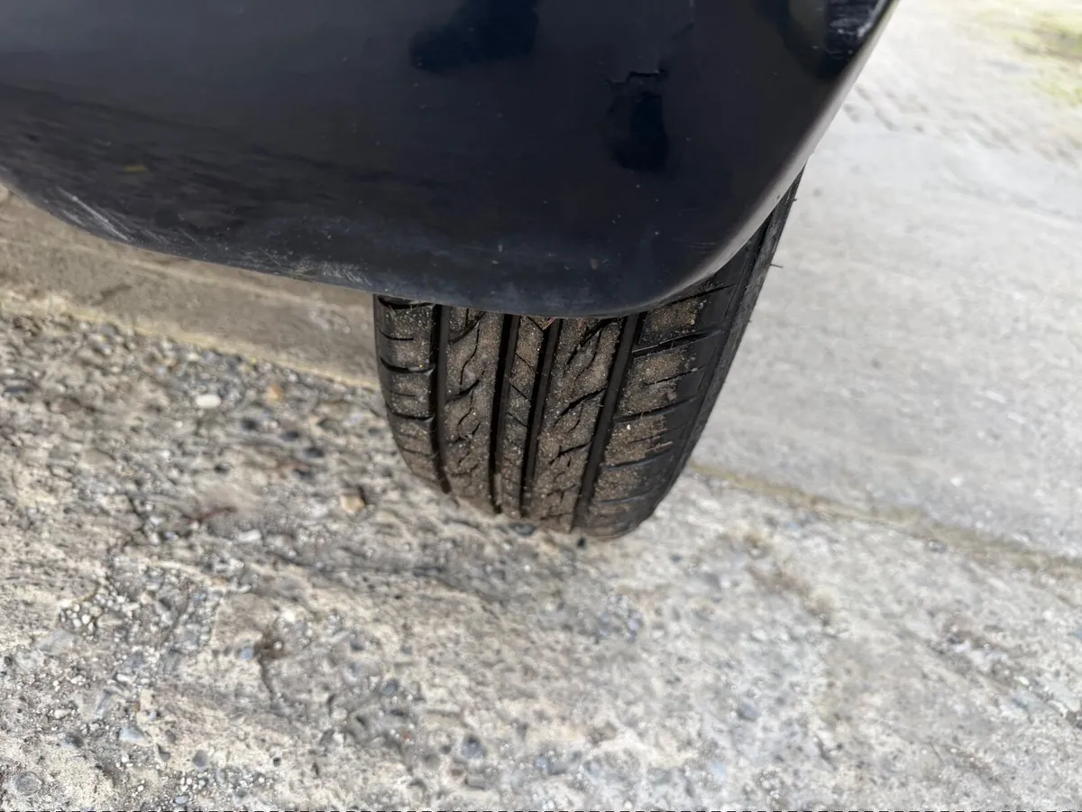 Toyota Yaris 2000 Manual 1.0 petrol - Image 4