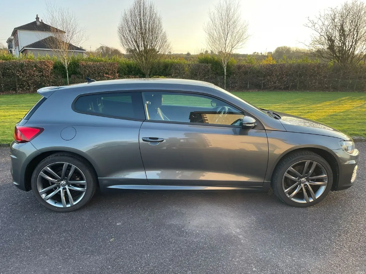 Volkswagen Scirocco 2017 R-Line 1.4 Tsi - Image 3