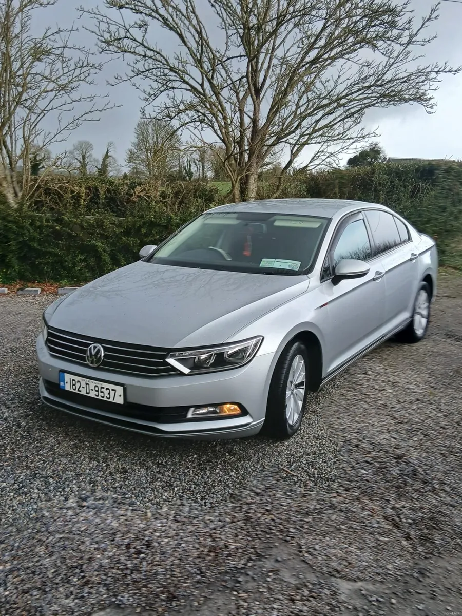 Volkswagen Passat 182 - Image 1