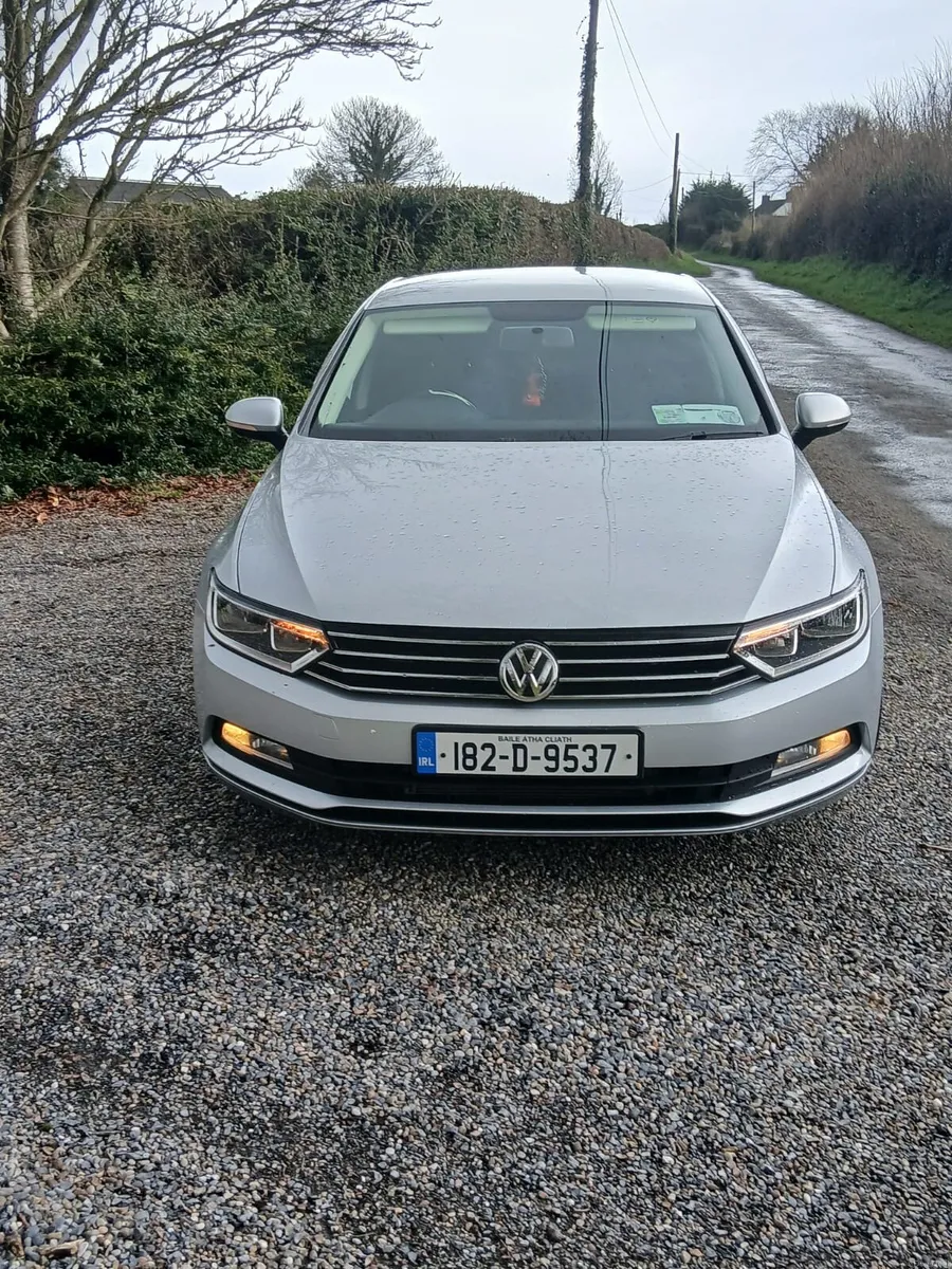 Volkswagen Passat 182 - Image 2