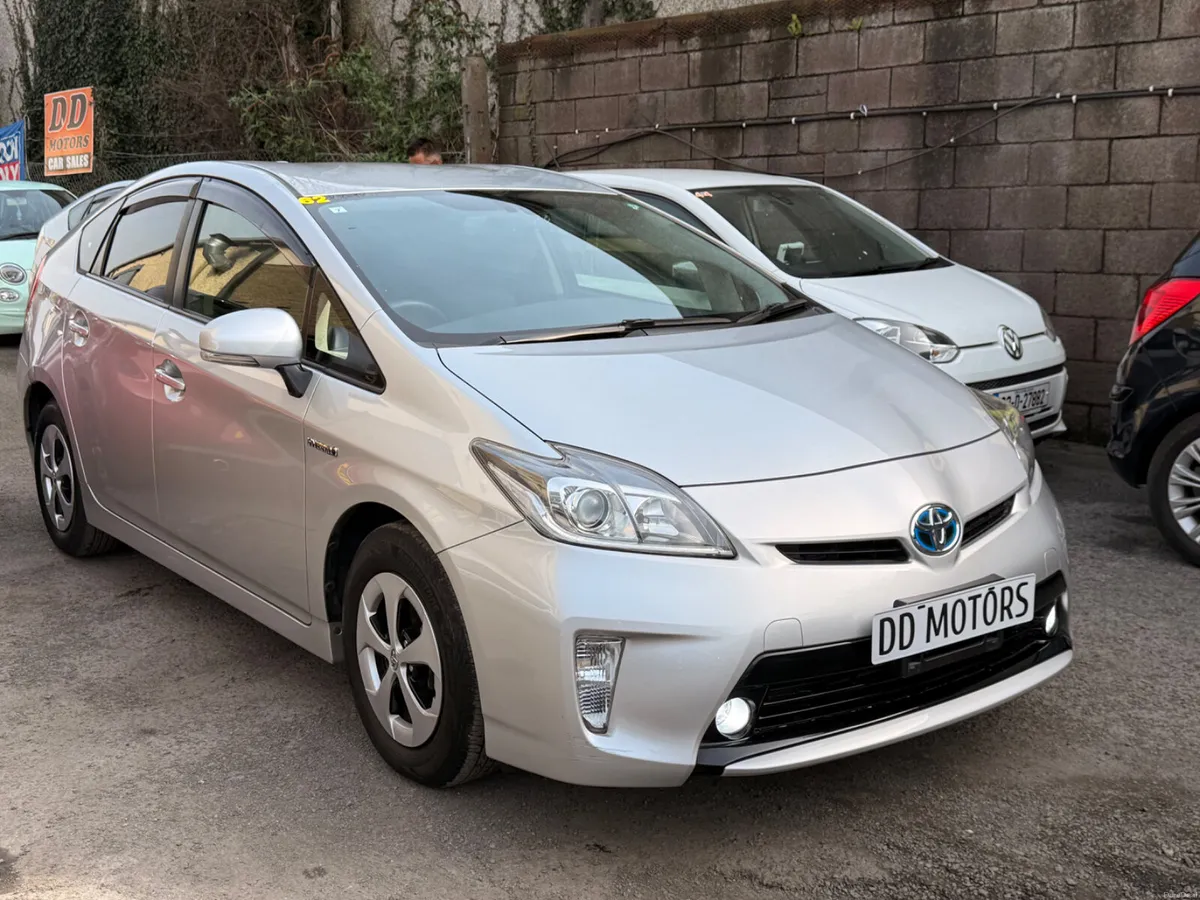 Toyota Prius 2015 hybrid Automatic - Image 2