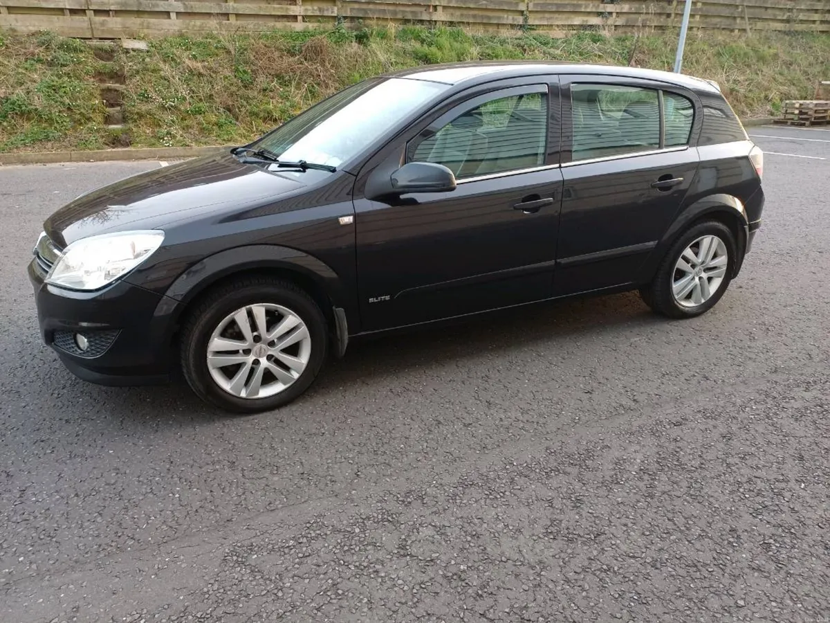 Opel Astra 08 1.4petrol New NCT 03/27 - Image 4