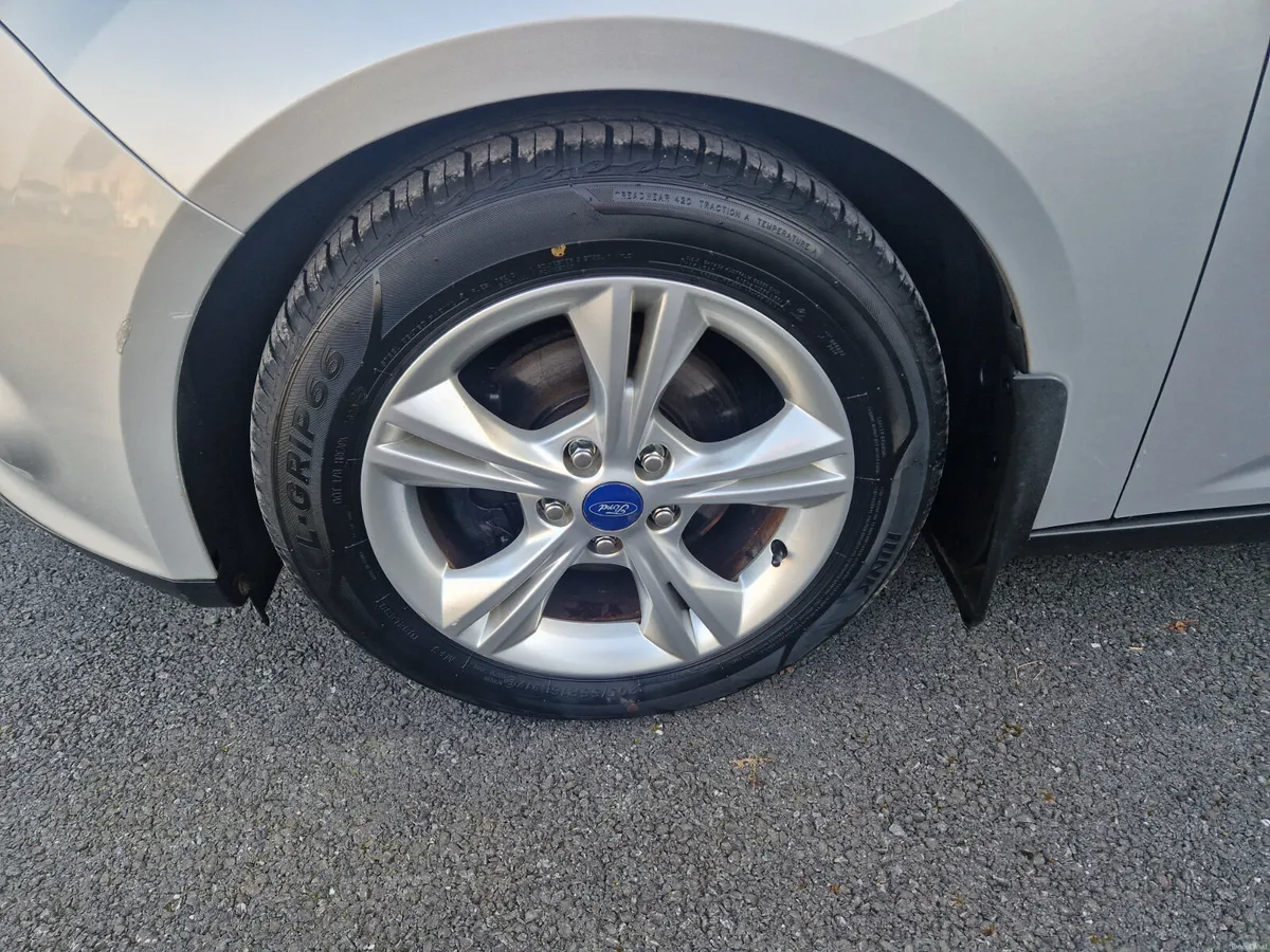 132 FORD FOCUS DIESEL...LOW KMS... - Image 4