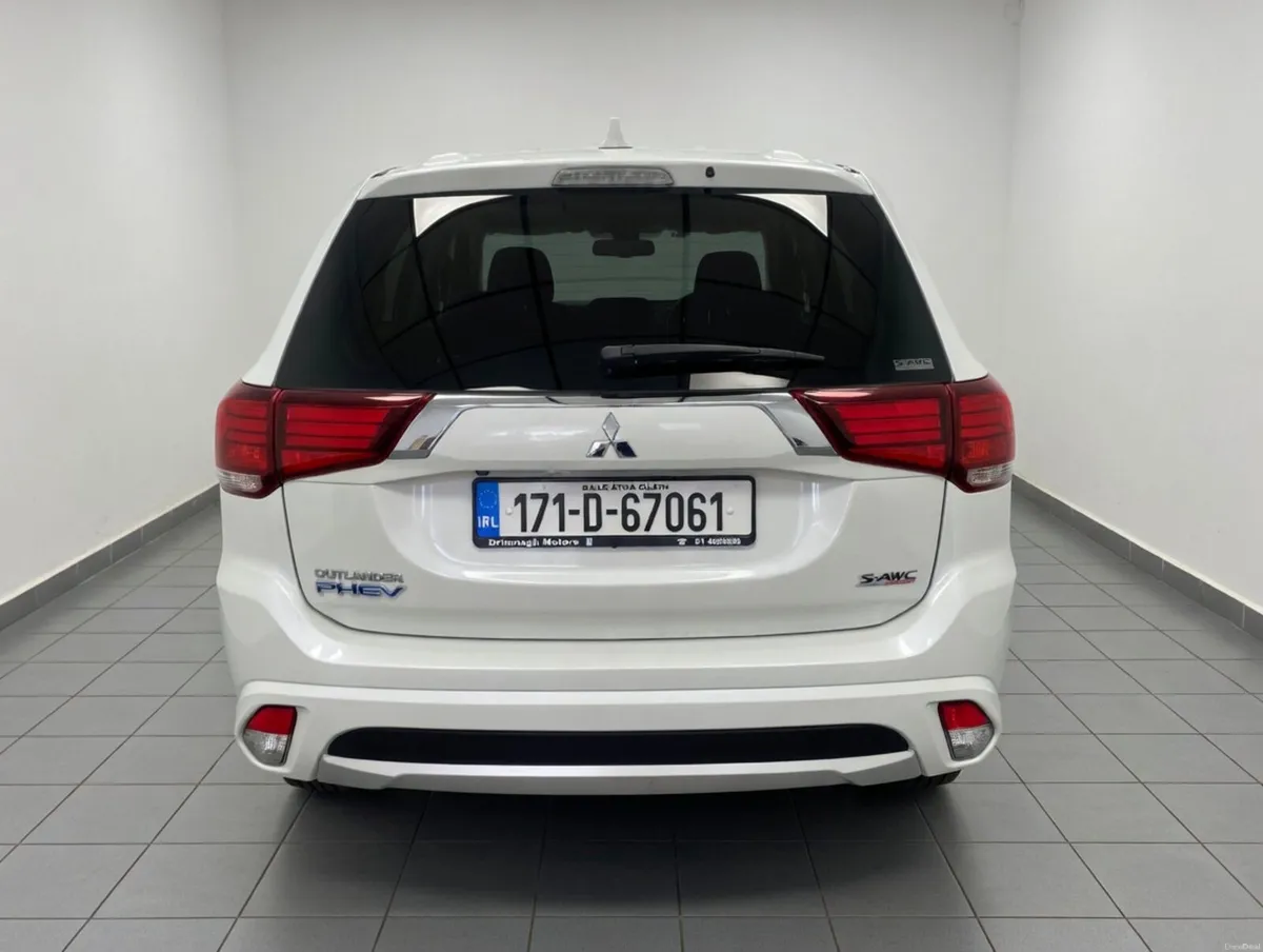 Mitsubishi Outlander 2017 - Image 3