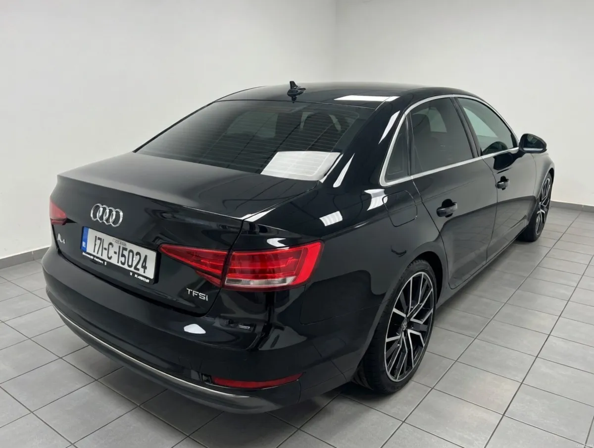 Audi A4 2017 - Image 2