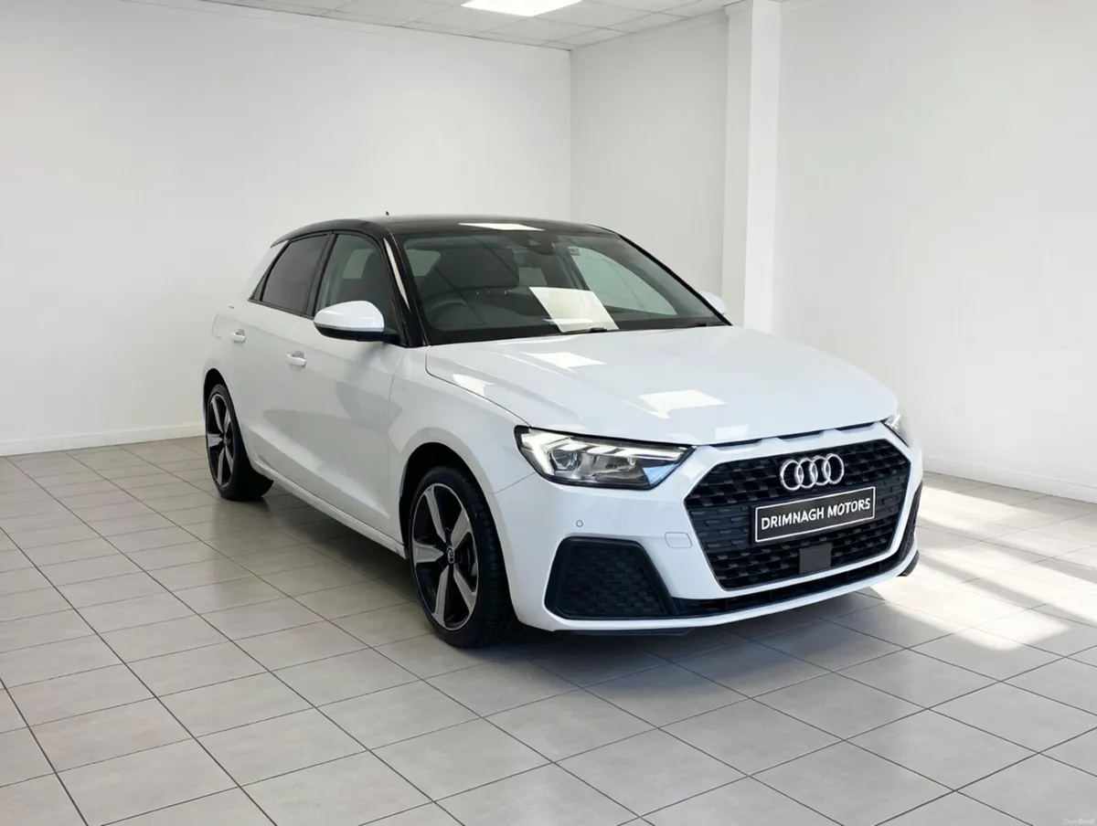 AUDI A1 1.0 TFSI SE AUTO WITH UPGRADED ALLOYS - Image 3