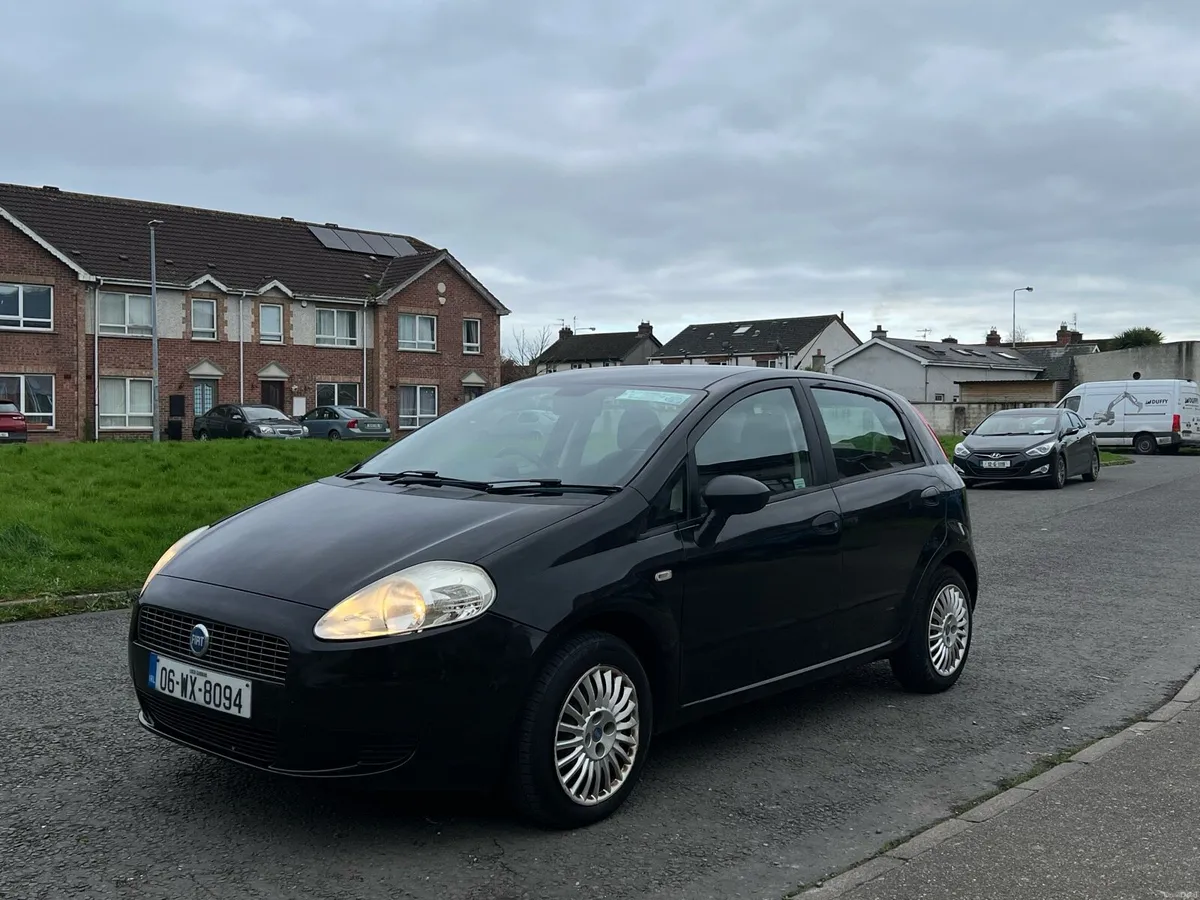 Fiat Punto 1.2 Petrol New NCT 20/11/26 Car is 100% - Image 2
