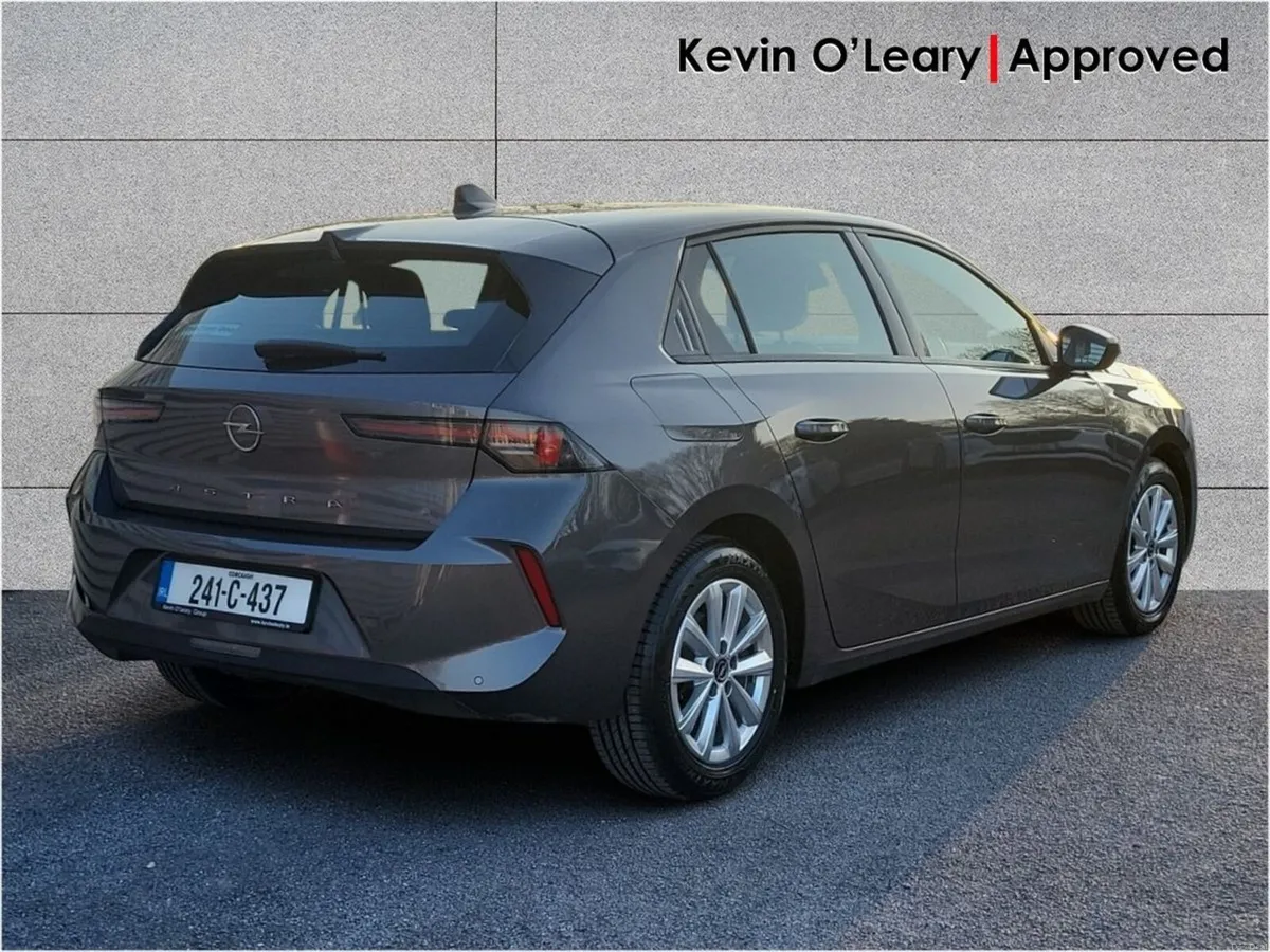Opel Astra SC 1.2 Turbo 110PS Petrol 6 Speed - Image 4
