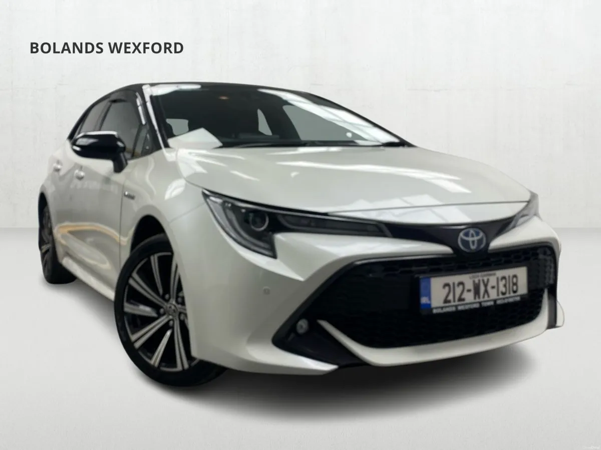 Toyota Corolla 1.8 Hybrid Luna Sport Hatchback - Image 1