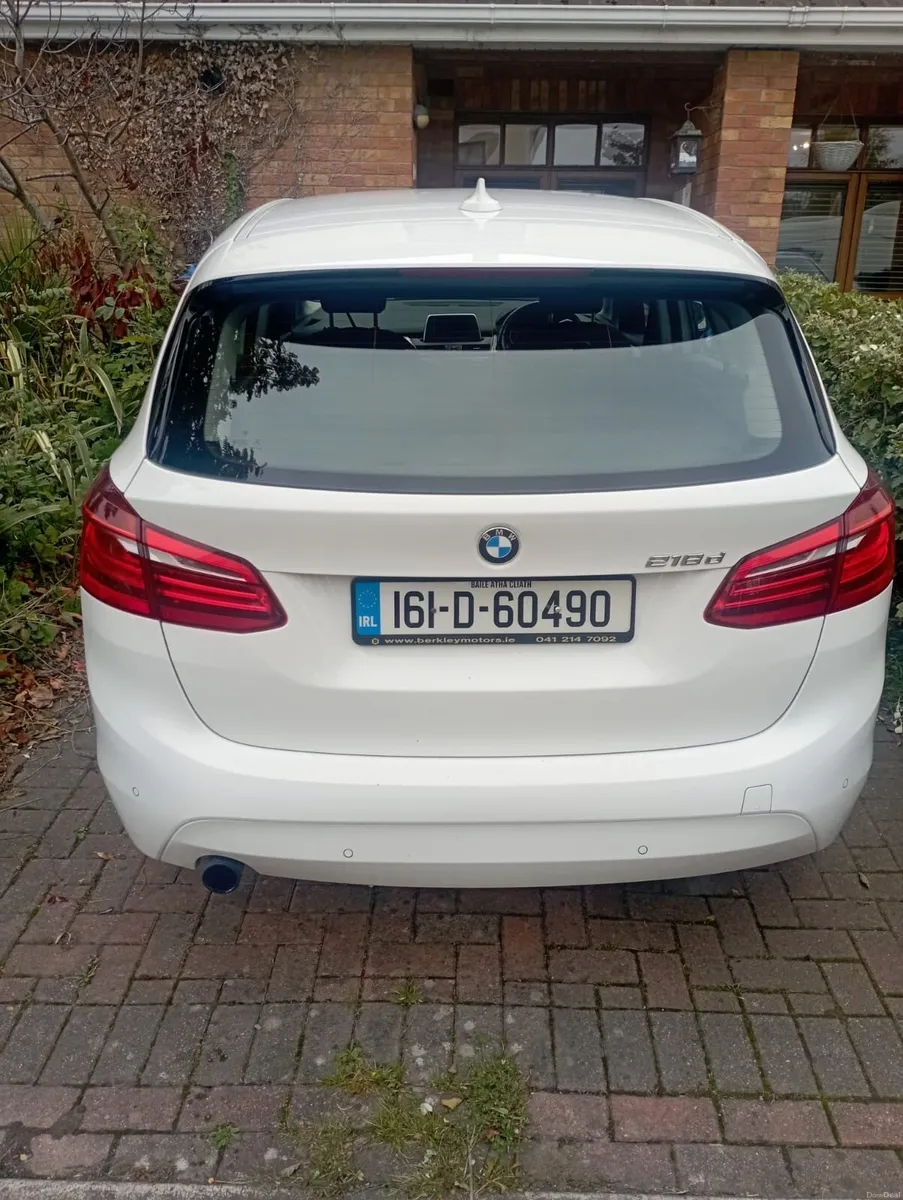 Bmw 218d - Image 2