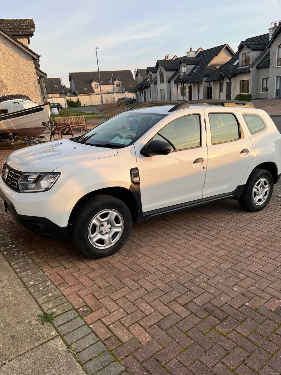 Dacia Duster Essential SCE 115 4WD - Image 4