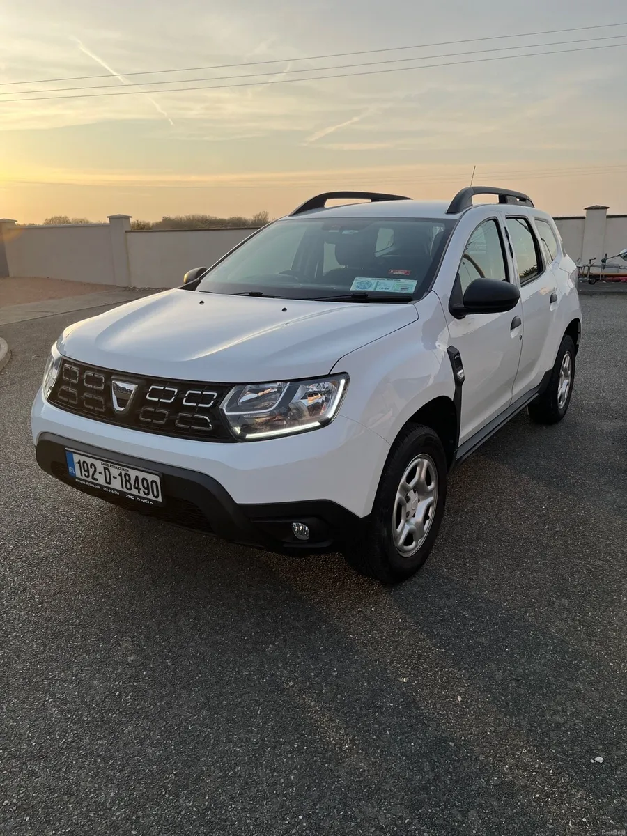Dacia Duster Essential SCE 115 4WD - Image 1