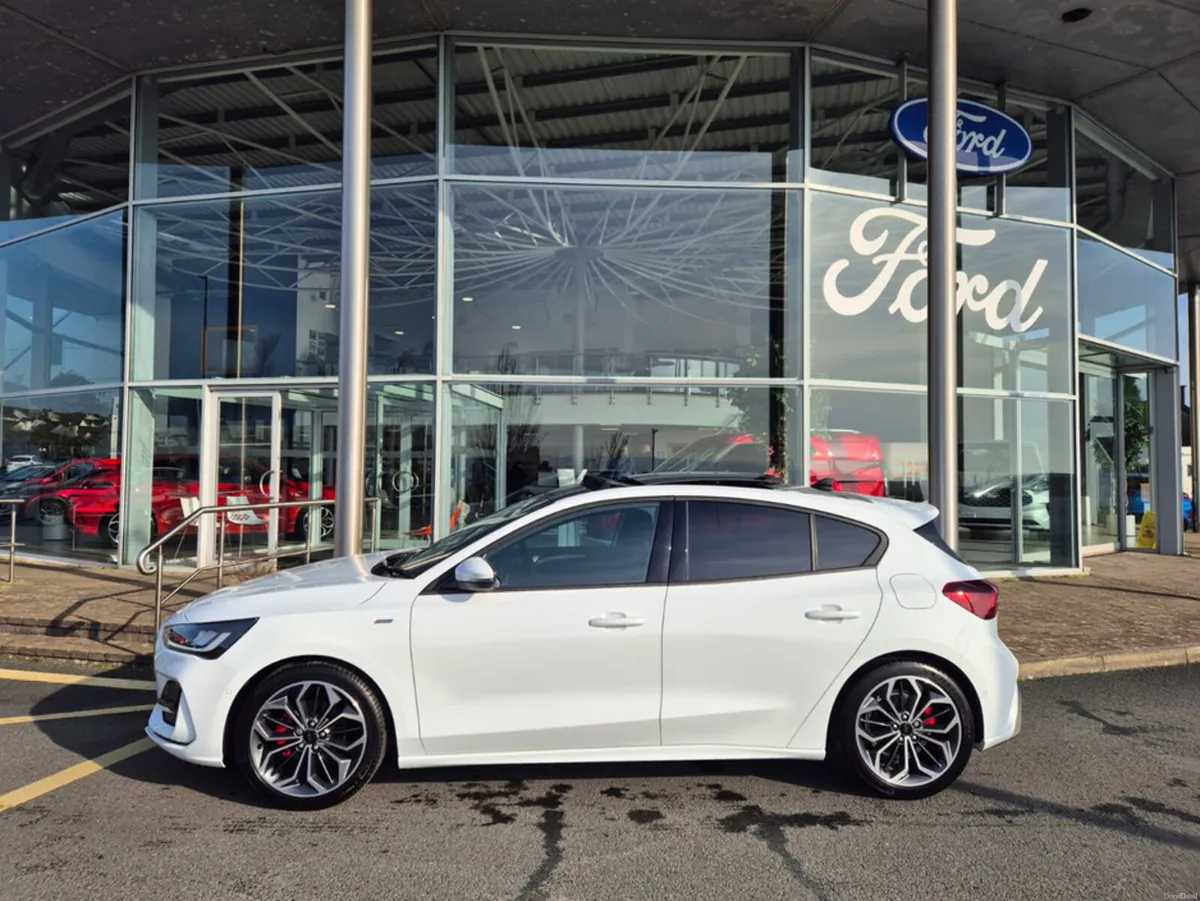 Ford Focus ST-LINE X 1.0 125PS - Image 2