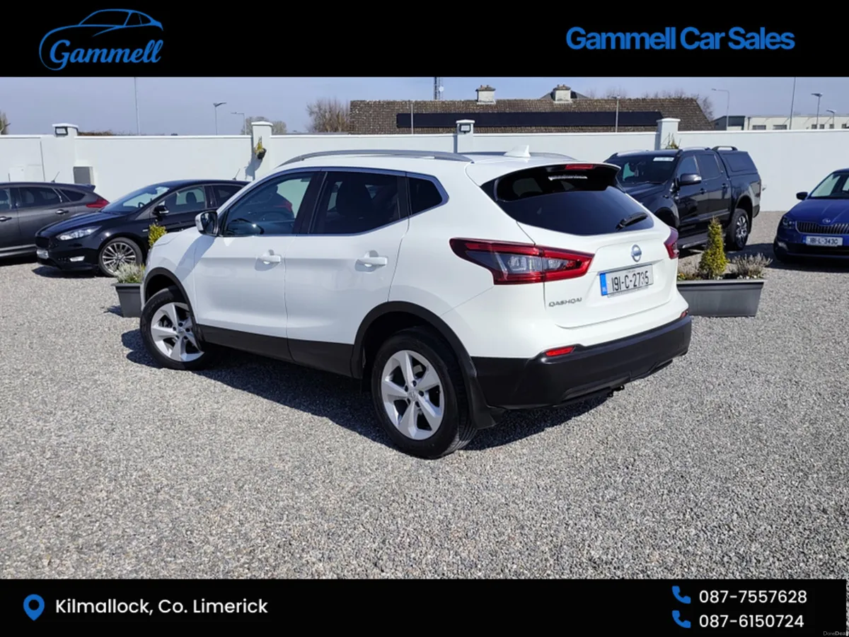 Nissan Qashqai 1.5 SV 18 4DR - Image 4