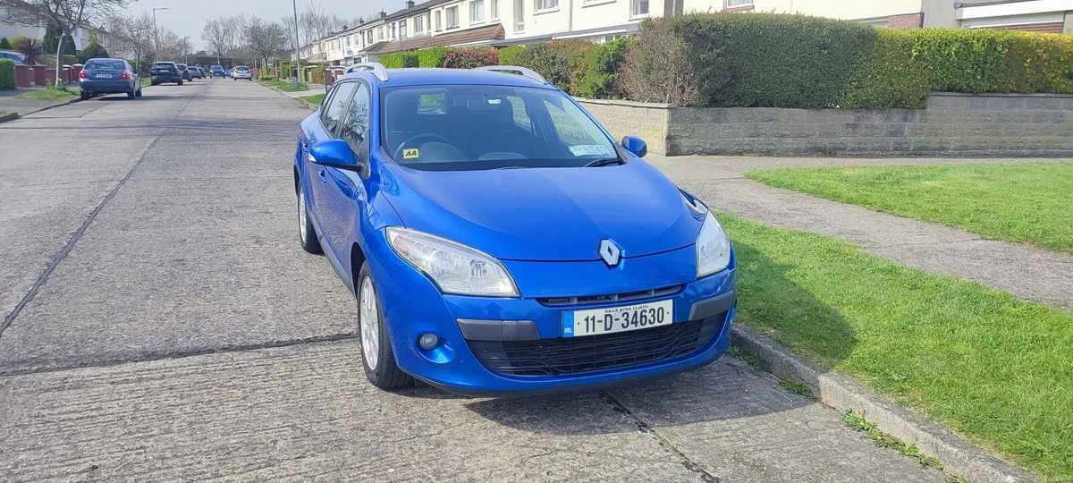 Renault Megane 2011 - Image 1