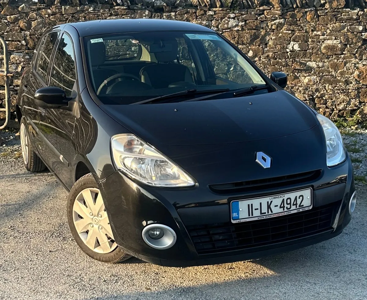 Renault Clio 1.2 Petrol  **Low mileage** - Image 2