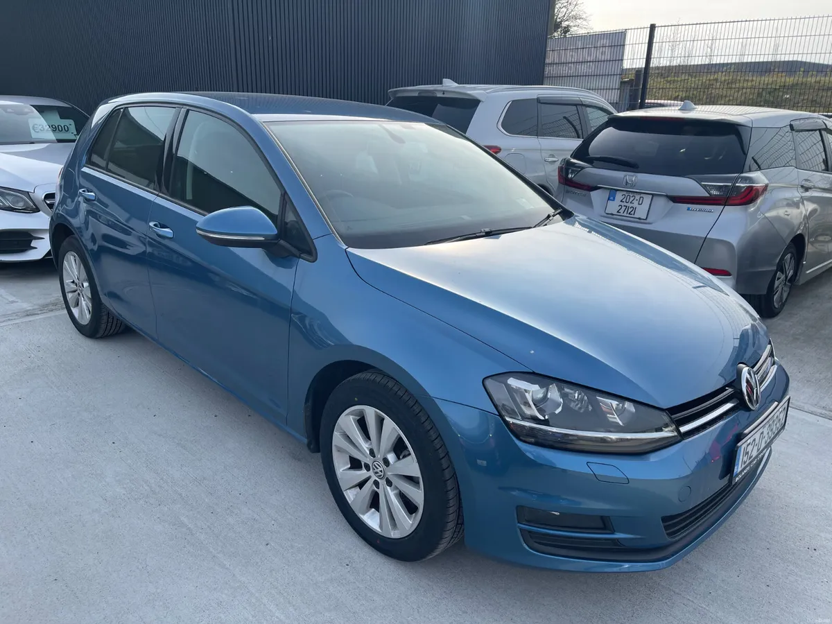152 Volkswagen Golf 1.2 TSI Automatic 5dr Model - Image 1