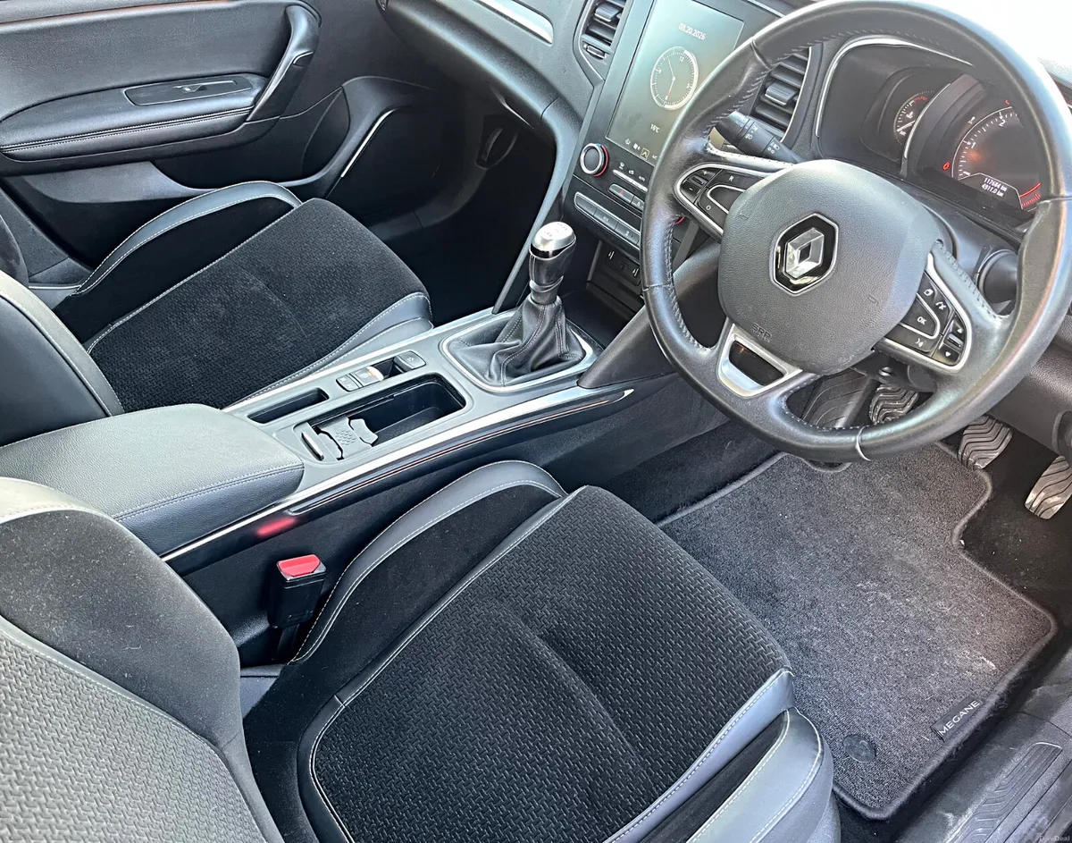 Renault Megane Iconic 1.5 DCI - Image 4