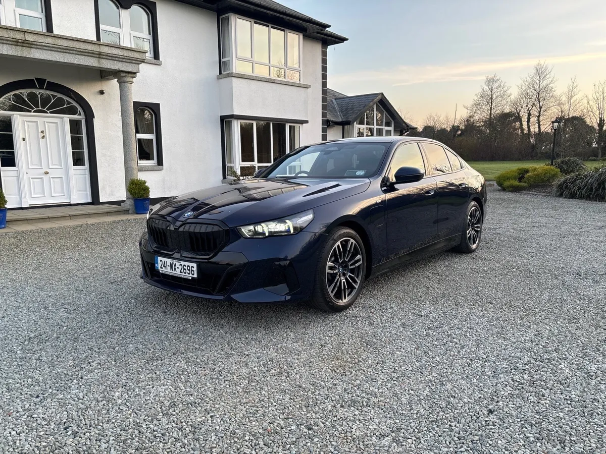 BMW 5-Series 2024 - Image 1