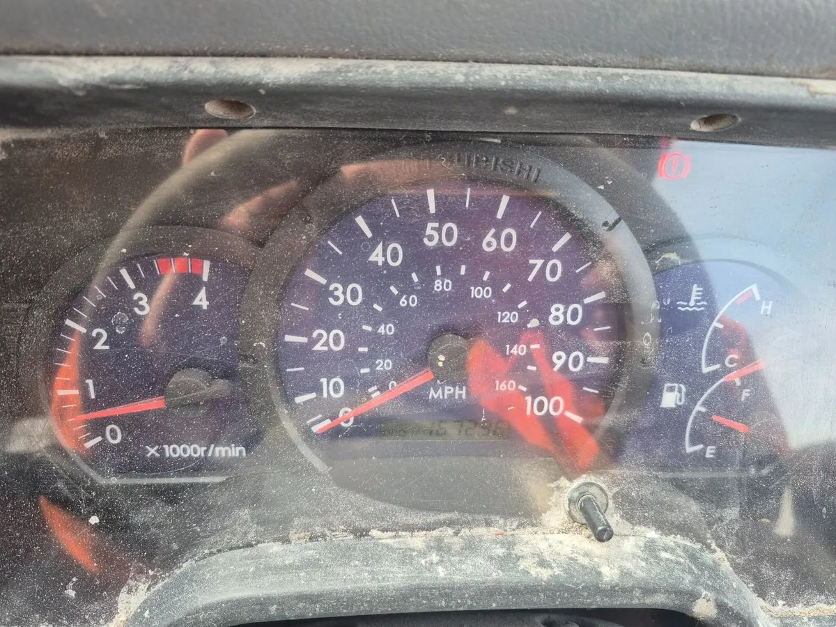 Mitisubishi Canter pickup - Image 4