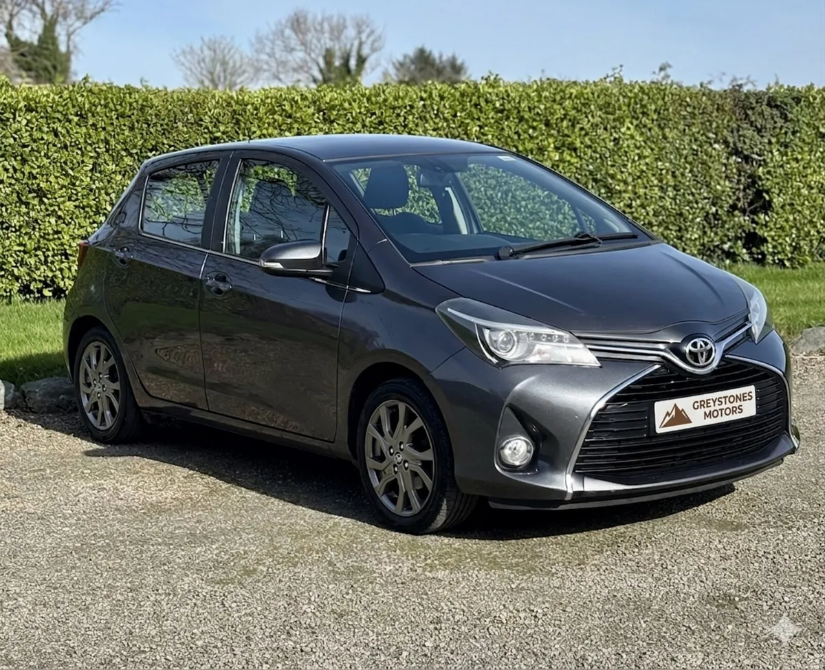 152 Toyota Yaris 1.3 Petrol Manual Great Spec - Image 1