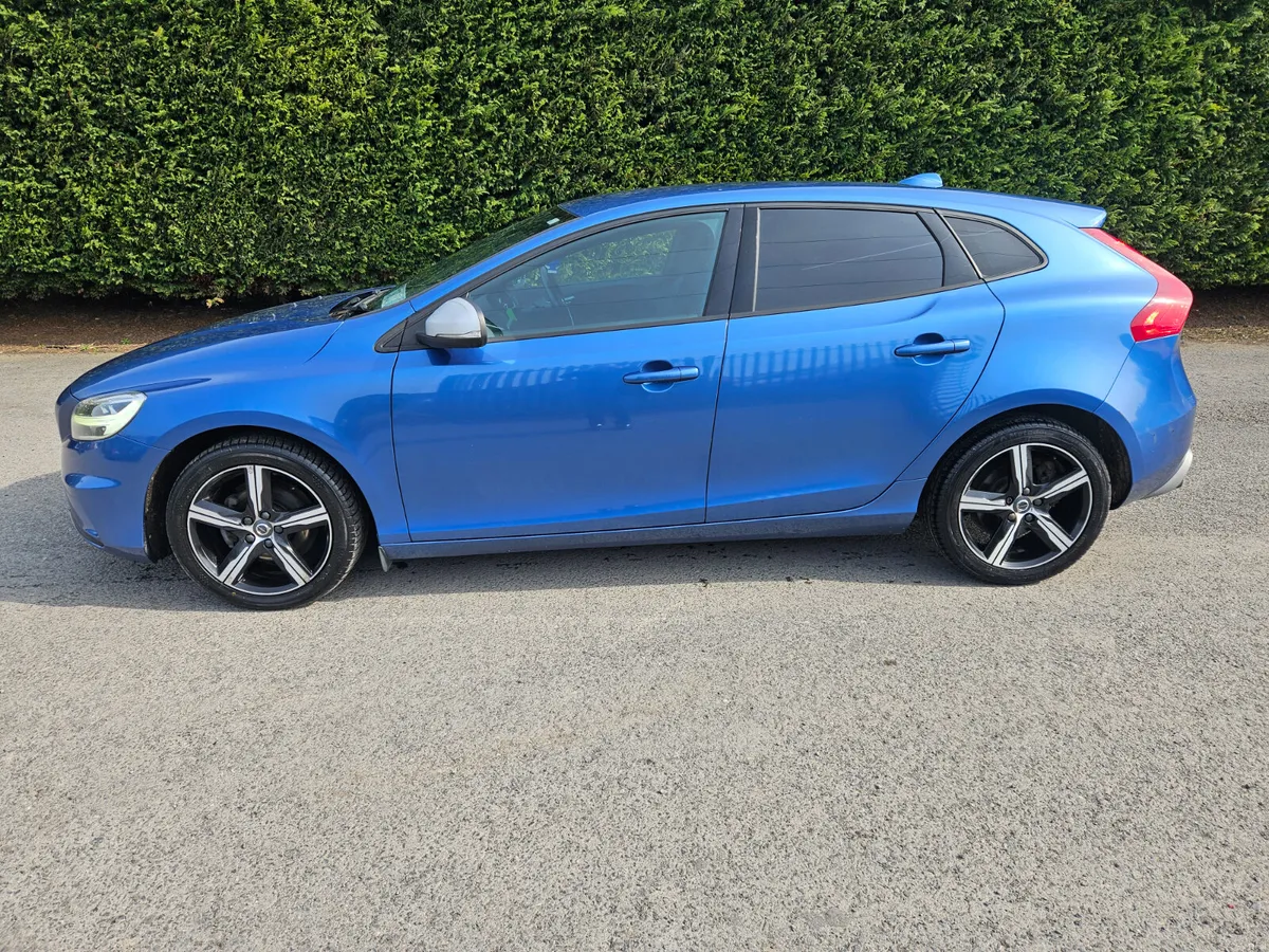 Volvo V40 2016 - Image 3