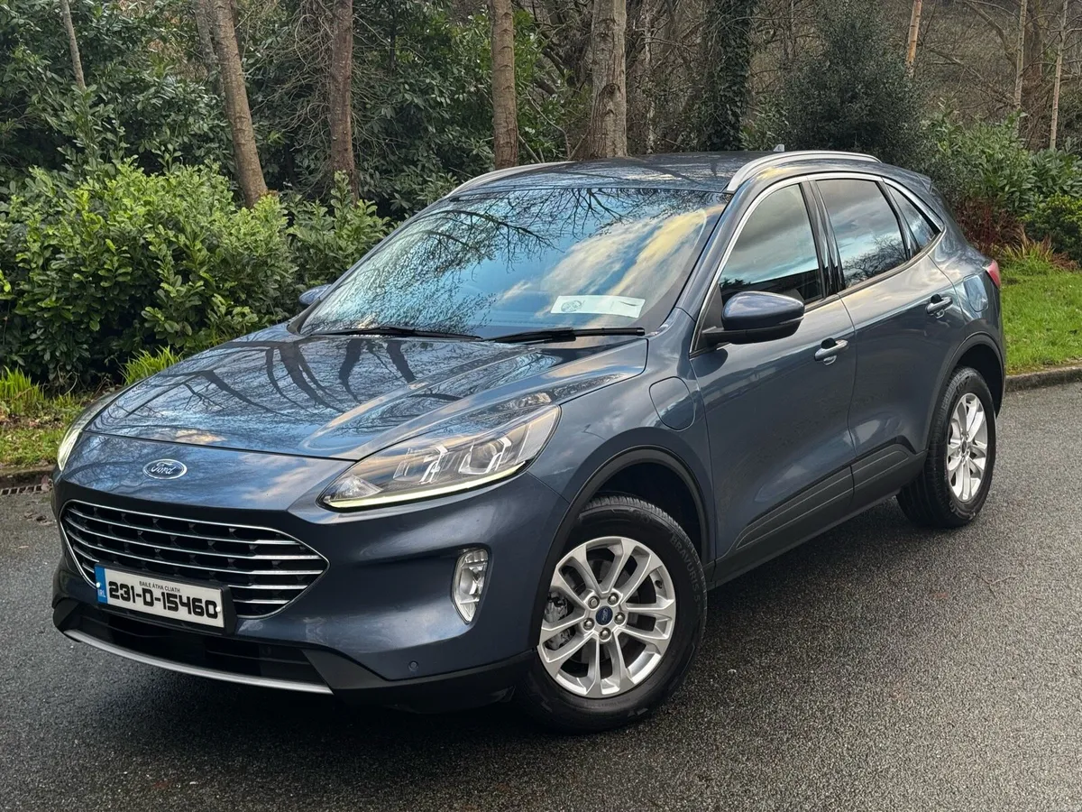 231 FORD KUGA TITANIUM 2.5 PETROL PHEV - Image 1