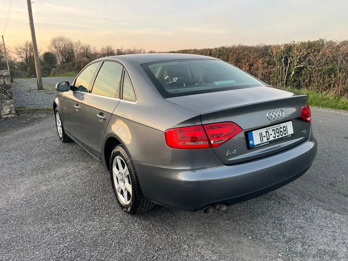 Audi A4 2011 2.0 tdi - Image 4