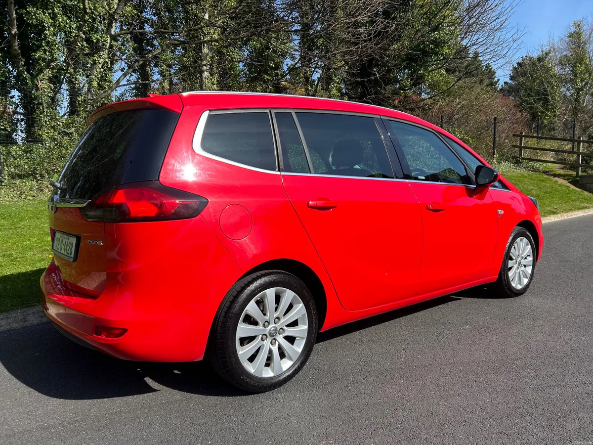 Opel Zafira 2017 (NCT 07/27) - Image 2