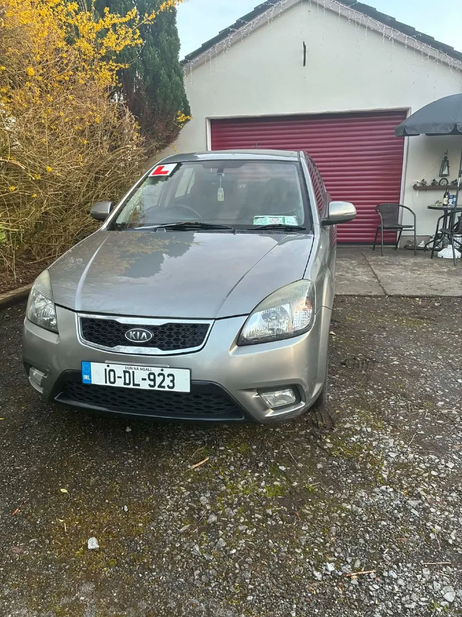Kia Rio 2010 - Image 1