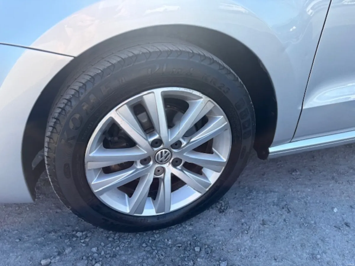 Volkswagen Polo 2015 - Image 4
