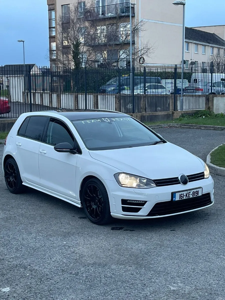 2016 Volkswagen Golf 1.4TSI - Automatic - Leather - Image 3