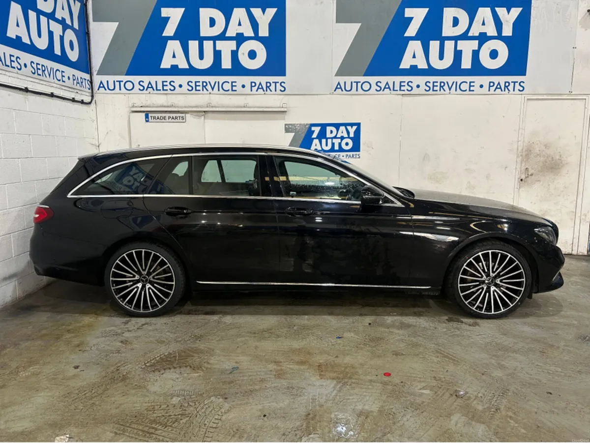 Mercedes-Benz E-Class E220 D ESTATE SE 5DR AUTO CD - Image 3