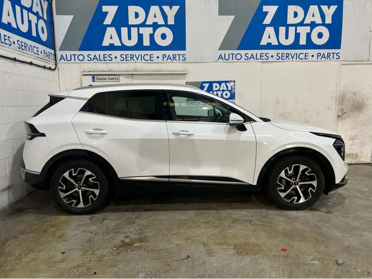 Kia Sportage K4 HIGH SPEC 5DR - Image 3