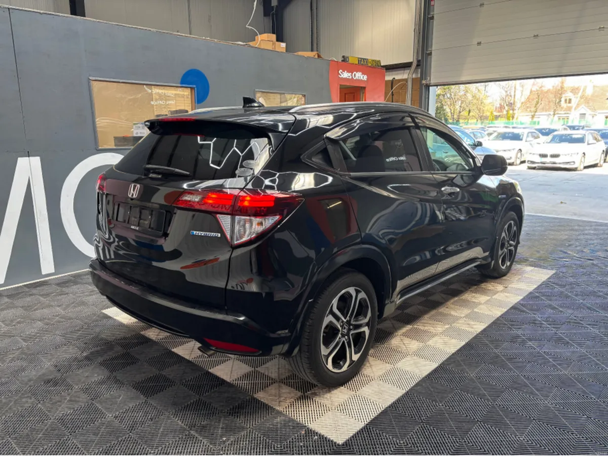 Honda Vezel €16950 2016 HONDA VEZEL Heated leather - Image 2