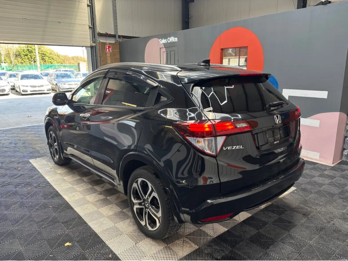 Honda Vezel €16950 2016 HONDA VEZEL Heated leather - Image 4