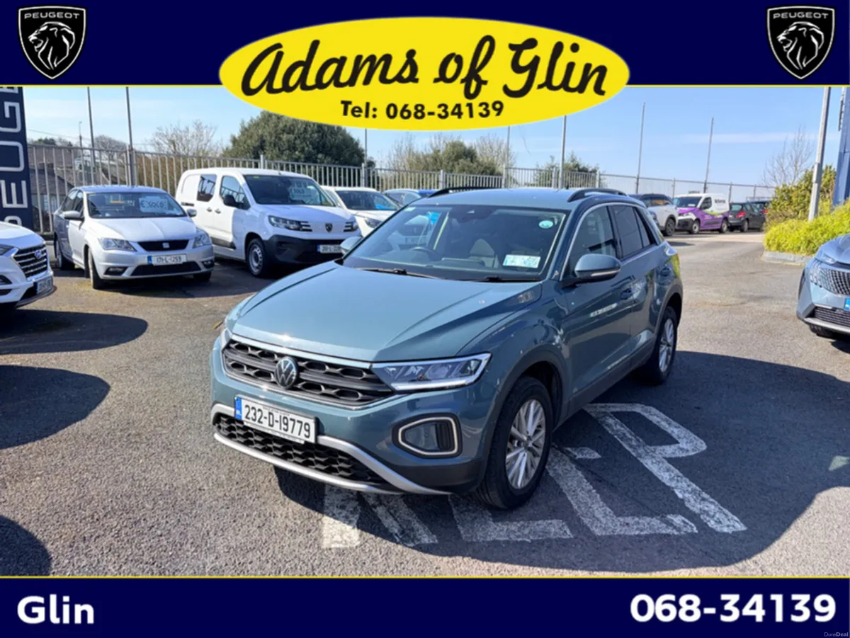 Volkswagen T-Roc LIFE 2.0 TDI MANUAL 6SPEED FWD 11 - Image 1