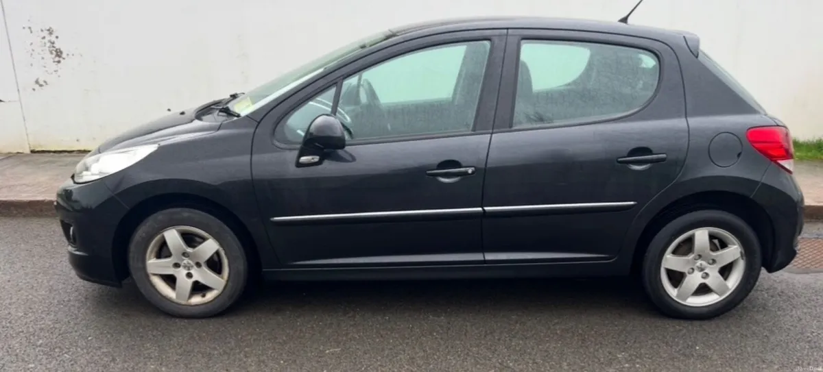 Peugeot 207 2012 - Image 2