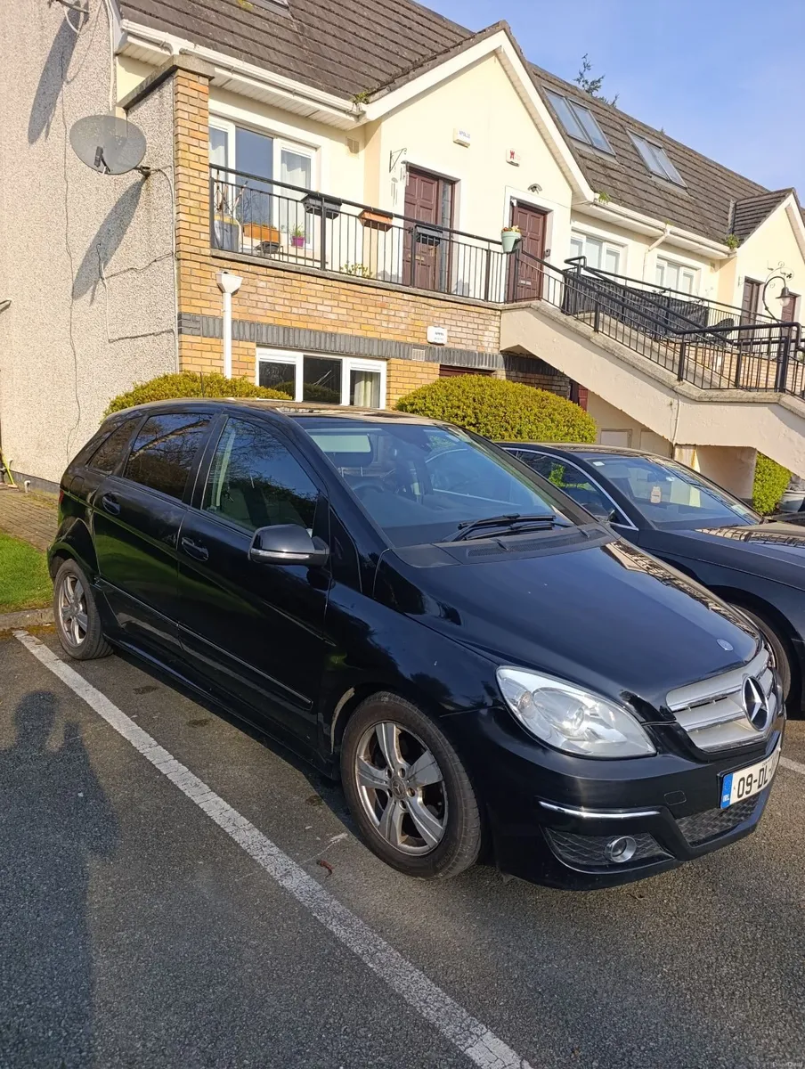 Mercedes-Benz B-Class 2009 - Image 1
