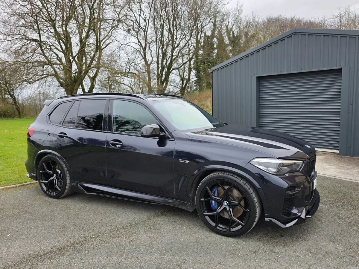 2022 BMW X5 45E M SPORT M PREFORMANCE KITTED - Image 1