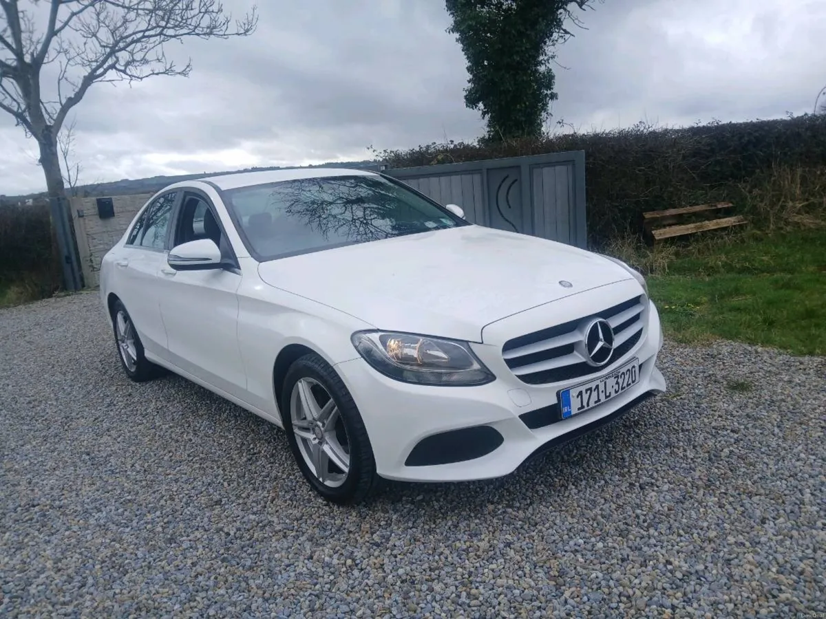 MERCEDES BENZ C180D LOW MILEAGE - Image 1