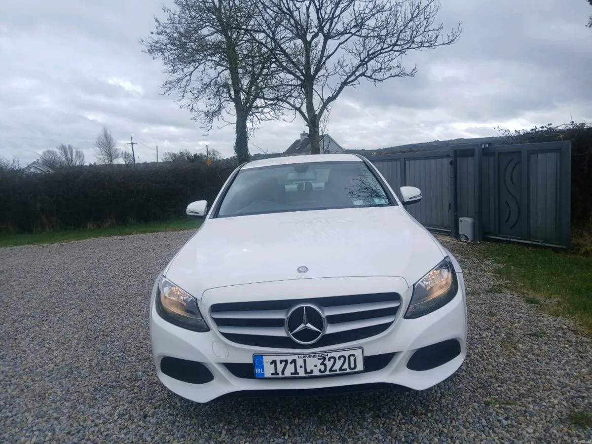 MERCEDES BENZ C180D LOW MILEAGE - Image 2