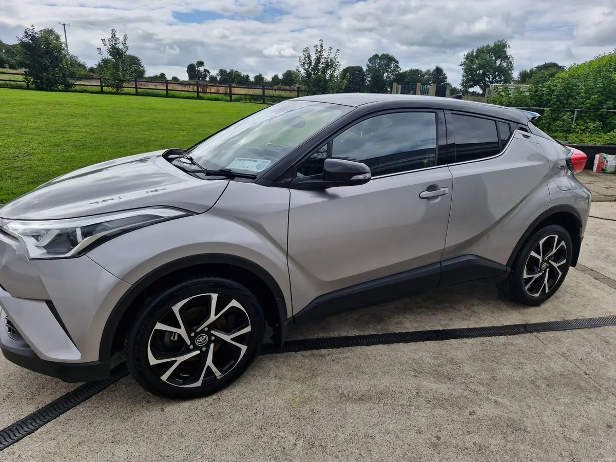 Toyota C-HR 2018 - Image 1