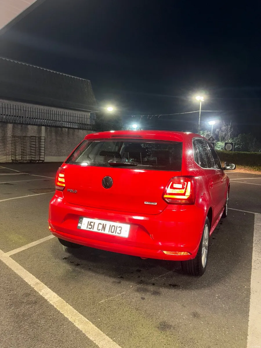 Volkswagen Polo 2015 - Image 2